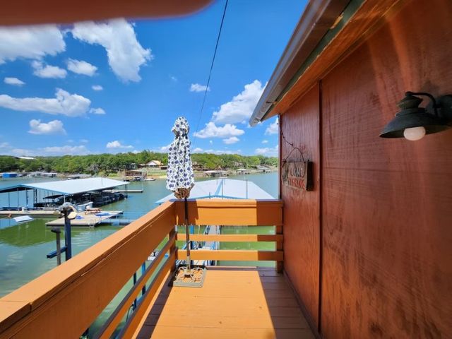 179 Private Road 1735, Chico, TX 76431