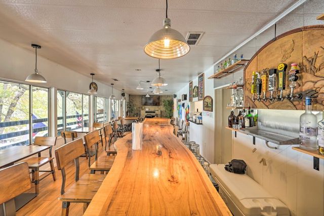 179 Private Road 1735, Chico, TX 76431