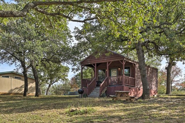 179 Private Road 1735, Chico, TX 76431