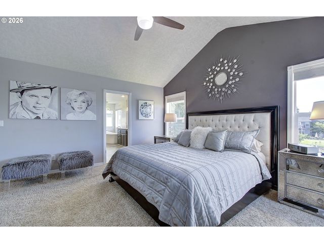 22002 Ne LACHENVIEW Ln, Fairview, OR 97024