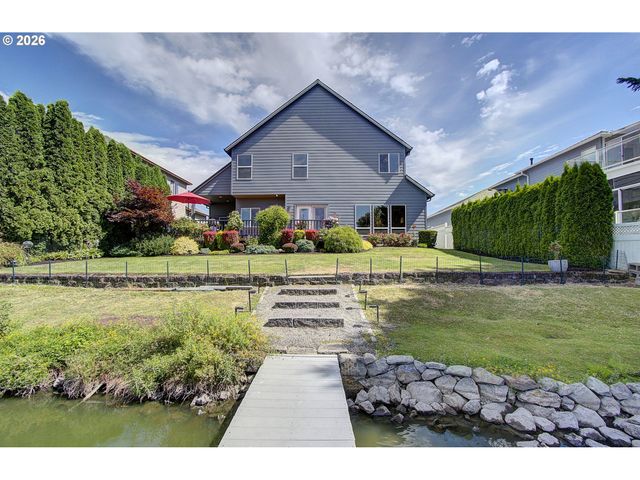 22002 Ne LACHENVIEW Ln, Fairview, OR 97024