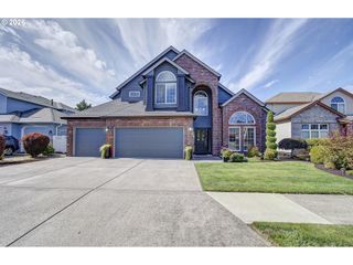 22002 Ne LACHENVIEW Ln, Fairview, OR 97024