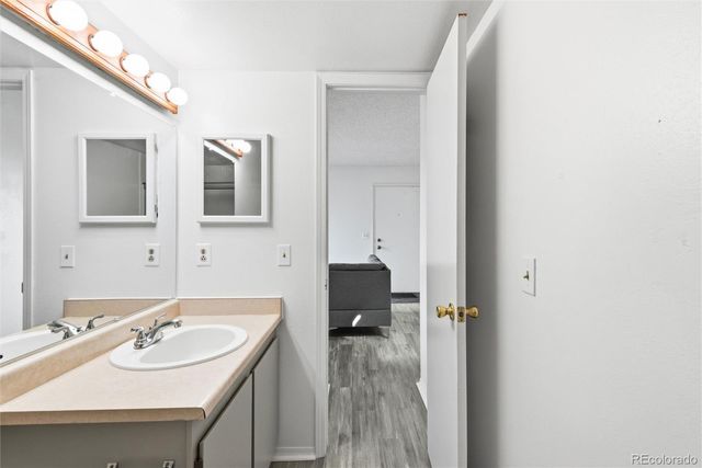 1830 Newland Court 324, Lakewood, CO 80214