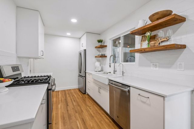 5712 York Avenue S, Edina, MN 55410