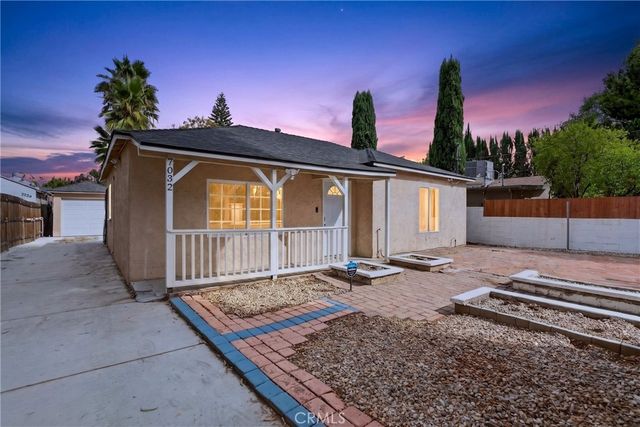 7032 Crebs Avenue, Reseda, CA 91335