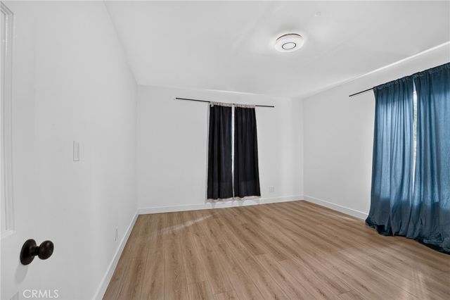 7032 Crebs Avenue, Reseda, CA 91335