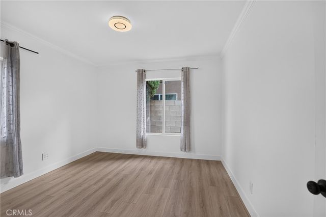 7032 Crebs Avenue, Reseda, CA 91335