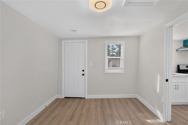 7032 Crebs Avenue, Reseda, CA 91335