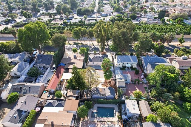 7032 Crebs Avenue, Reseda, CA 91335