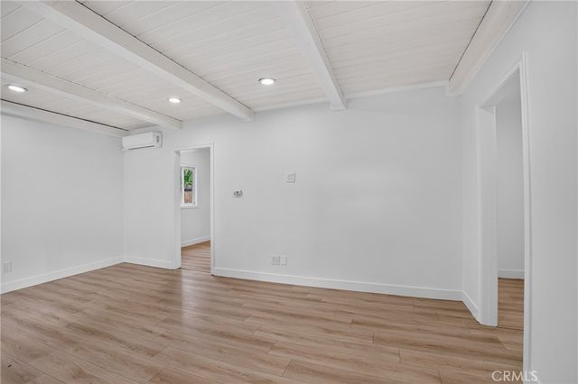 7032 Crebs Avenue, Reseda, CA 91335