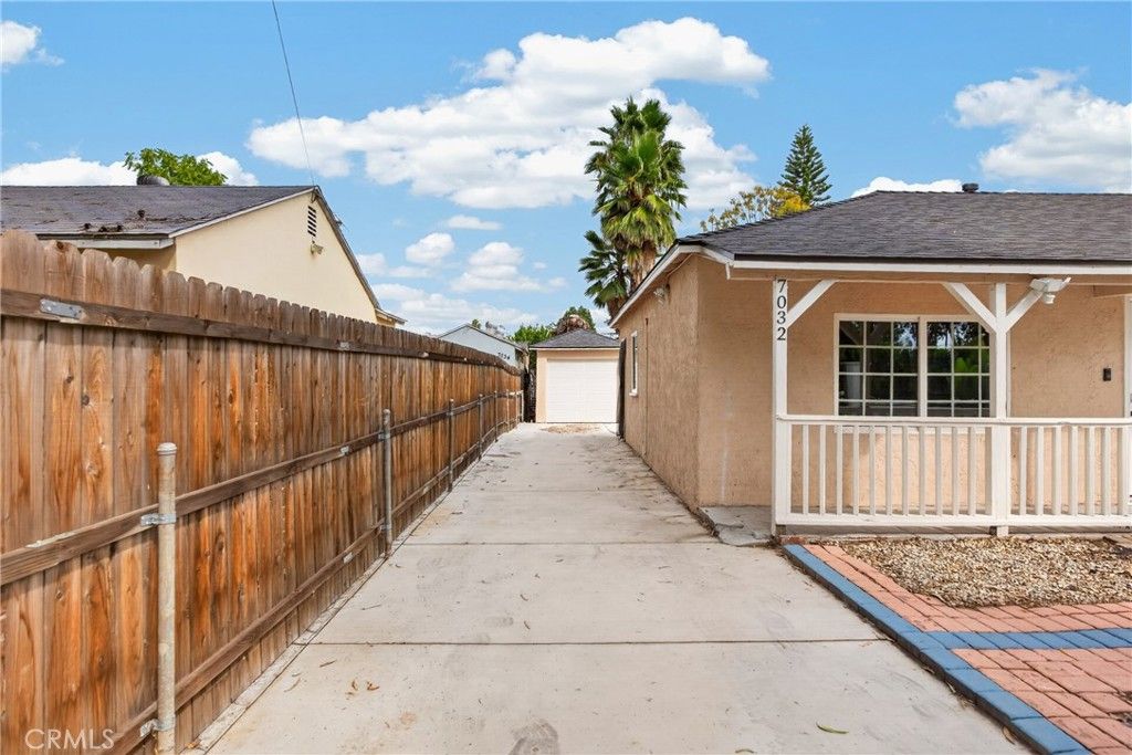 7032 Crebs Avenue, Reseda, CA 91335 — photo 3