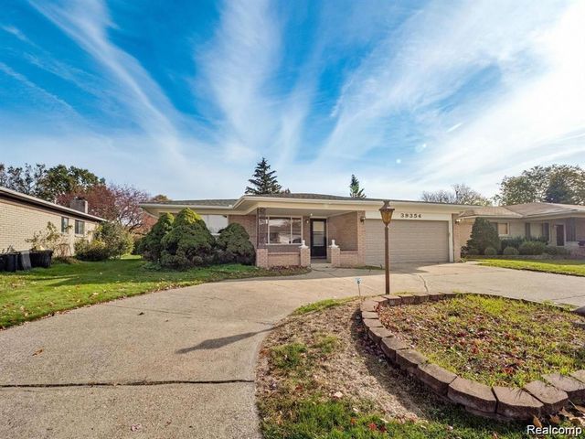 39354 Quinn Drive, Sterling Heights, MI 48310
