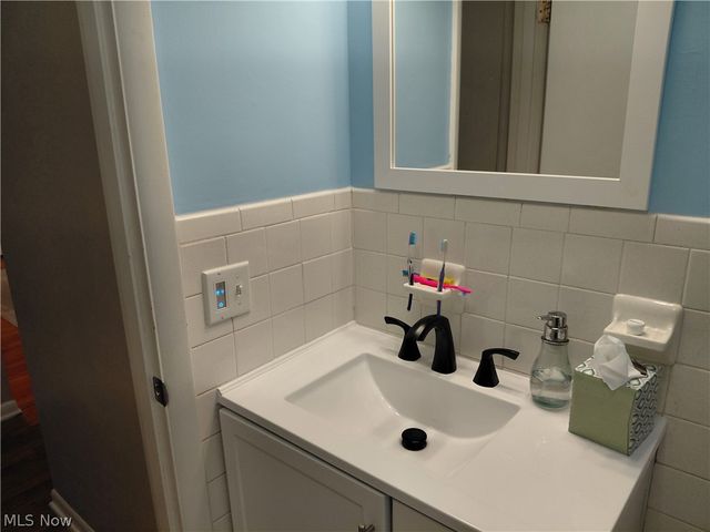 506 Moore Street, Hubbard, OH 44425