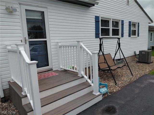 506 Moore Street, Hubbard, OH 44425