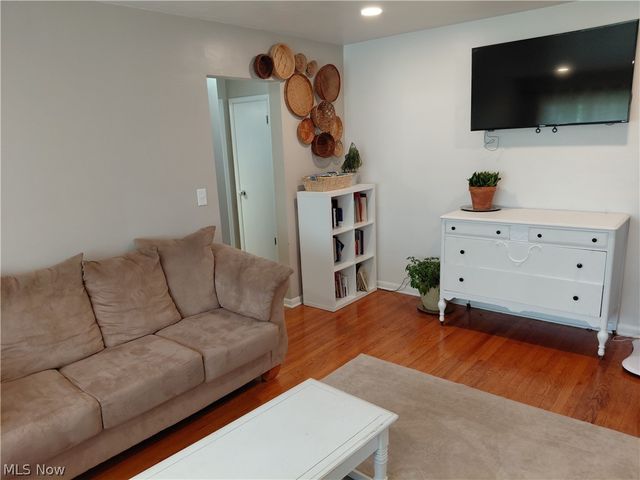 506 Moore Street, Hubbard, OH 44425