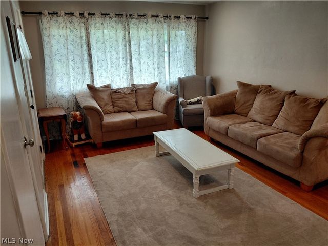 506 Moore Street, Hubbard, OH 44425