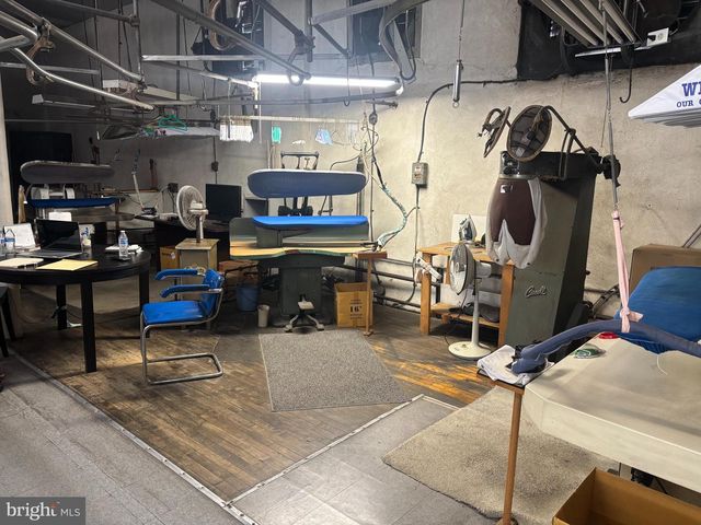 31-33 CENTRE, Merchantville, NJ 08109