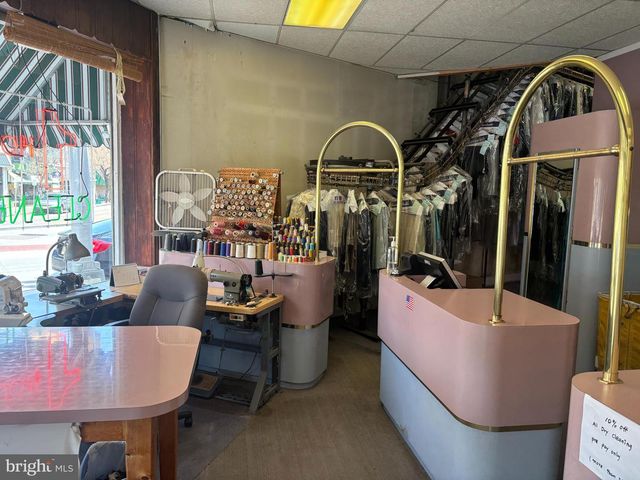 31-33 CENTRE, Merchantville, NJ 08109