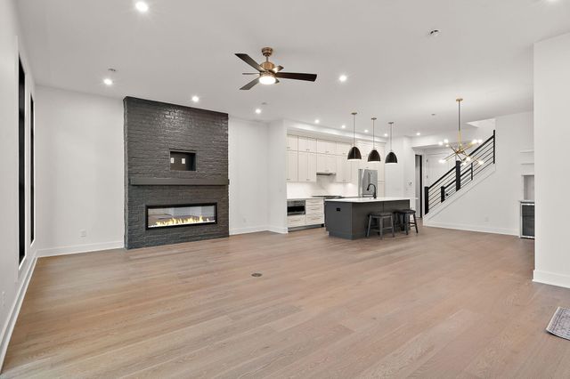 201 N Campbell Street, Valparaiso, IN 46385