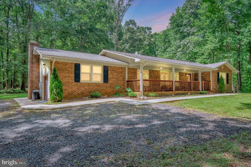 13008 GRANT CT, Spotsylvania, VA 22551