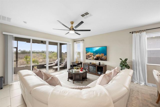 608 HENNEPIN LOOP, Lake Wales, FL 33898