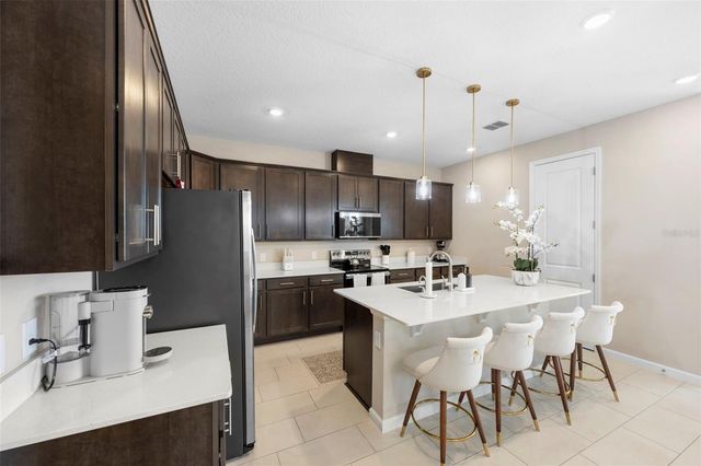 608 HENNEPIN LOOP, Lake Wales, FL 33898