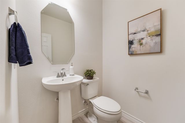 977 Adair Drive, Aubrey, TX 76227