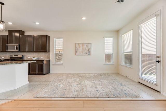 977 Adair Drive, Aubrey, TX 76227