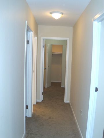 125 Acacia Circle 112, Indian Head Park, IL 60525