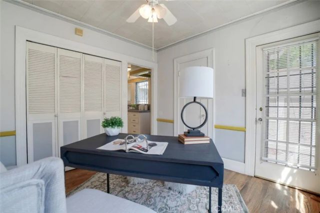 122 N Ridgewood Place, Los Angeles, CA 90004