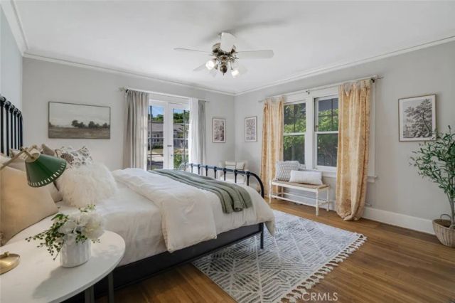 122 N Ridgewood Place, Los Angeles, CA 90004