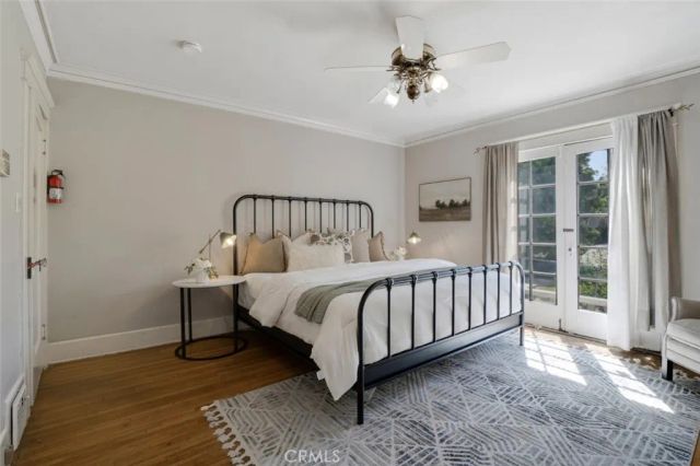 122 N Ridgewood Place, Los Angeles, CA 90004