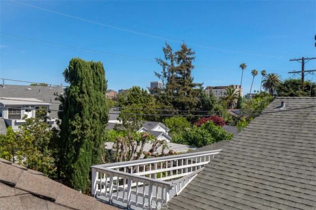 122 N Ridgewood Place, Los Angeles, CA 90004