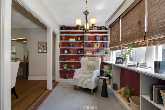 122 N Ridgewood Place, Los Angeles, CA 90004