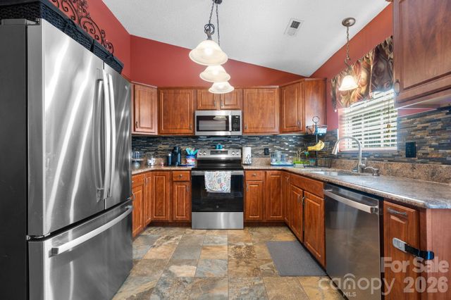 3105 Kay Street, Conover, NC 28613