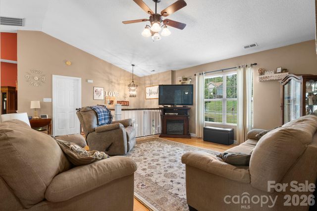 3105 Kay Street, Conover, NC 28613