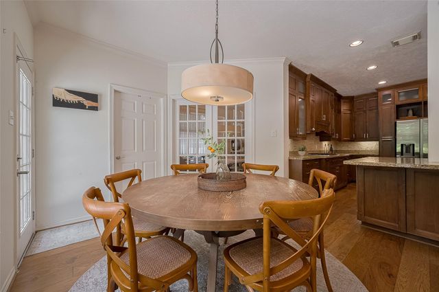 7 Peaceful Canyon Court, The Woodlands, TX 77381