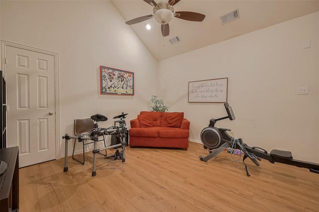 7 Peaceful Canyon Court, The Woodlands, TX 77381