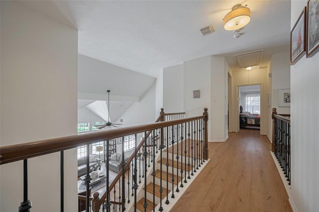 7 Peaceful Canyon Court, The Woodlands, TX 77381