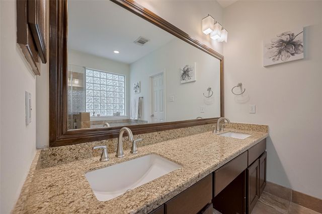 7 Peaceful Canyon Court, The Woodlands, TX 77381