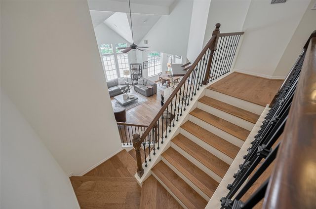 7 Peaceful Canyon Court, The Woodlands, TX 77381