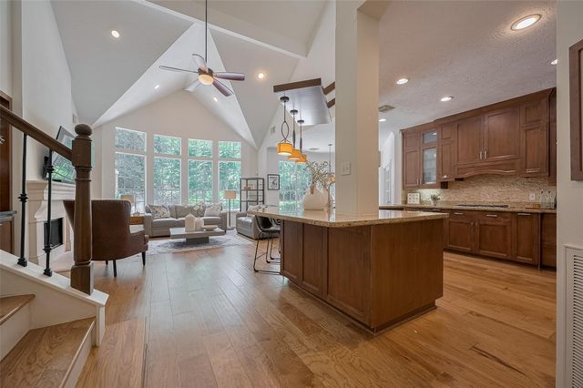 7 Peaceful Canyon Court, The Woodlands, TX 77381