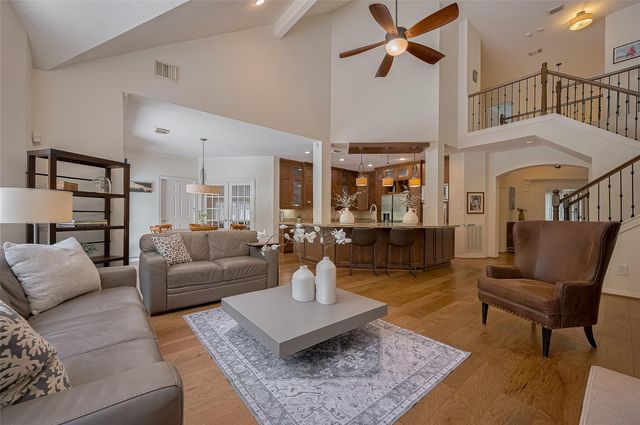 7 Peaceful Canyon Court, The Woodlands, TX 77381