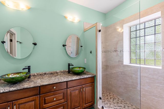 1285 County Road 1540, Alba, TX 75410