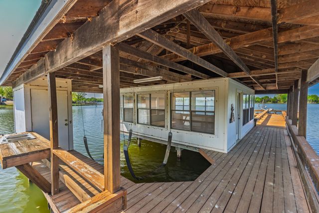 1285 County Road 1540, Alba, TX 75410