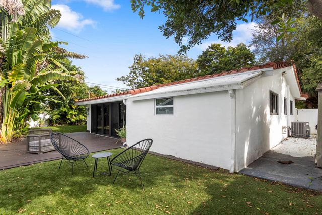 715 NE 25th Avenue, Pompano Beach, FL 33062