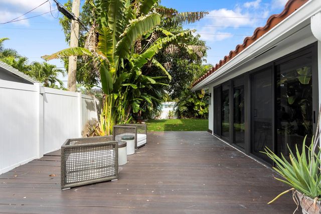 715 NE 25th Avenue, Pompano Beach, FL 33062