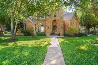 5848 River Meadows Place, Fort Worth, TX 76112