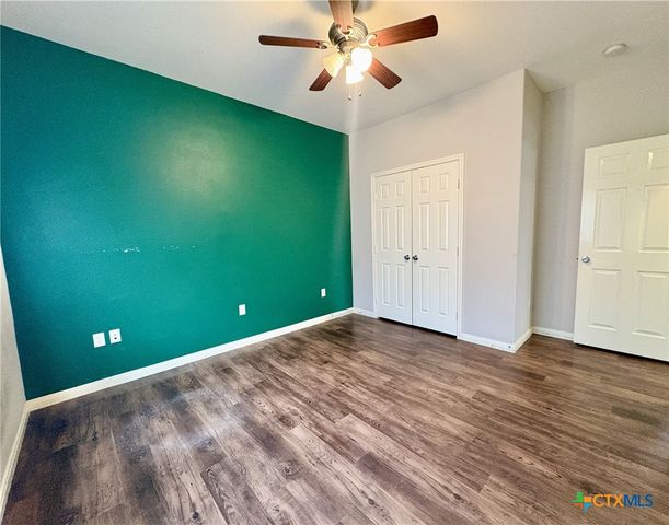 105 Holly Oak Court, Victoria, TX 77901