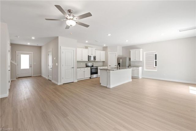 3416 Robindale Drive, Winston-salem, NC 27107